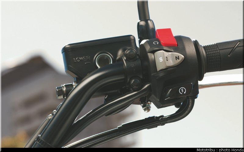 honda_2012_nc_700s_042