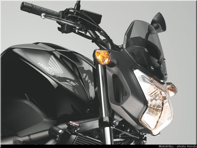 honda_2012_nc_700s_043