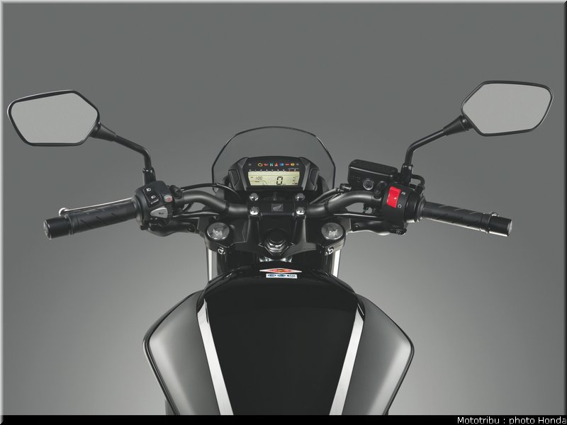 honda_2012_nc_700s_045