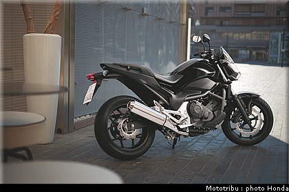 honda_2012_nc_700s_012.jpg