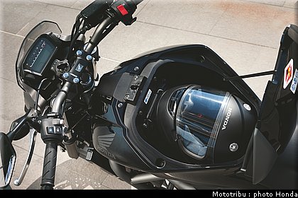 honda_2012_nc_700s_013.jpg