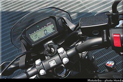 honda_2012_nc_700s_014.jpg