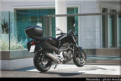 honda_2012_nc_700s_016.jpg