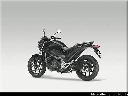 honda_2012_nc_700s_019.jpg