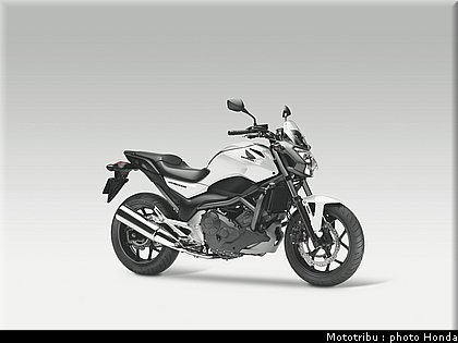 honda_2012_nc_700s_022.jpg
