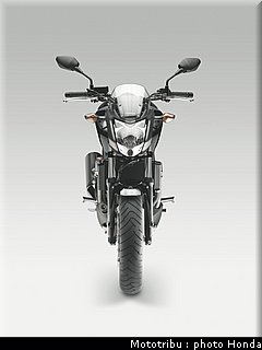 honda_2012_nc_700s_023.jpg