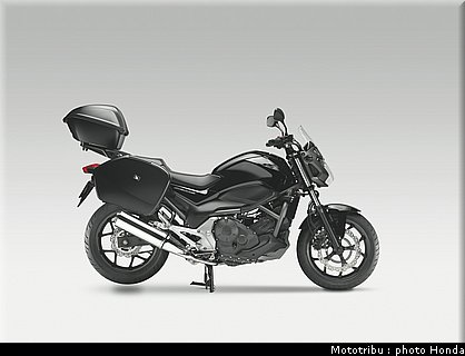 honda_2012_nc_700s_030.jpg