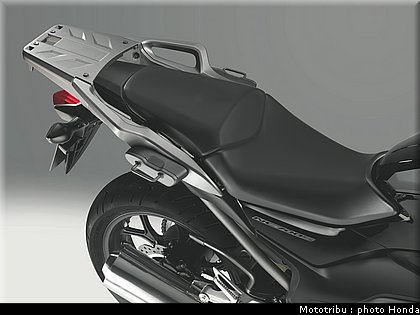 honda_2012_nc_700s_040.jpg