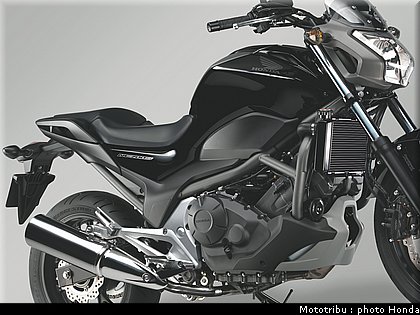 honda_2012_nc_700s_044.jpg