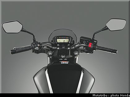 honda_2012_nc_700s_045.jpg