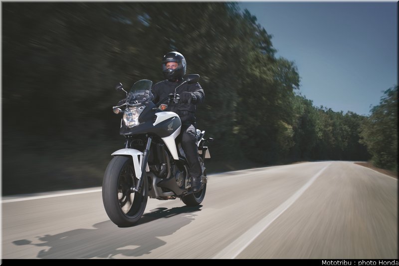 honda_2012_nc_700x_0005