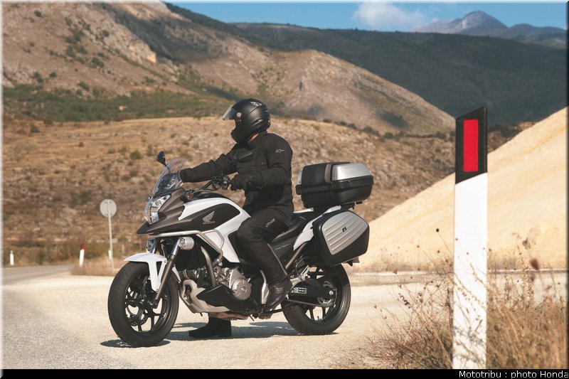 honda_2012_nc_700x_0010
