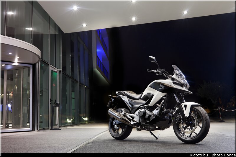 honda_2012_nc_700x_0017