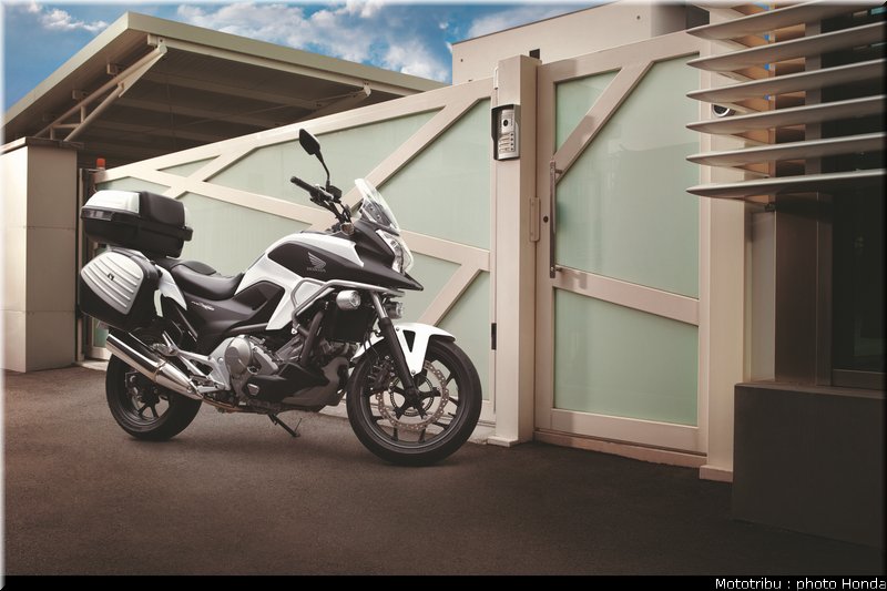 honda_2012_nc_700x_0023