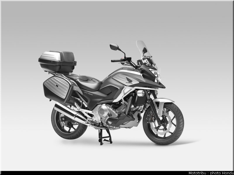 honda_2012_nc_700x_0042