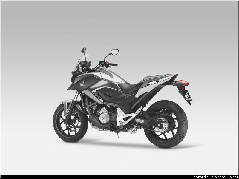 honda_2012_nc_700x_0043