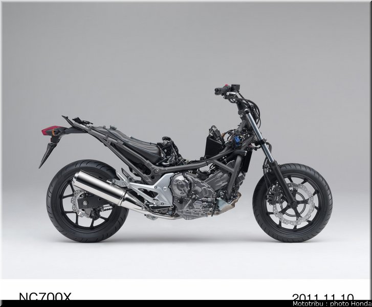 honda_2012_nc_700x_0066