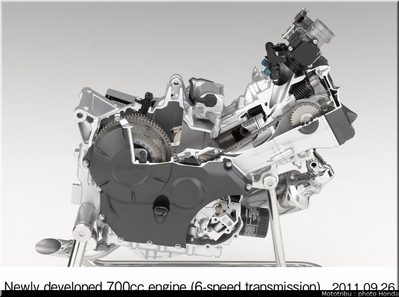 honda_2012_nc_700x_0068
