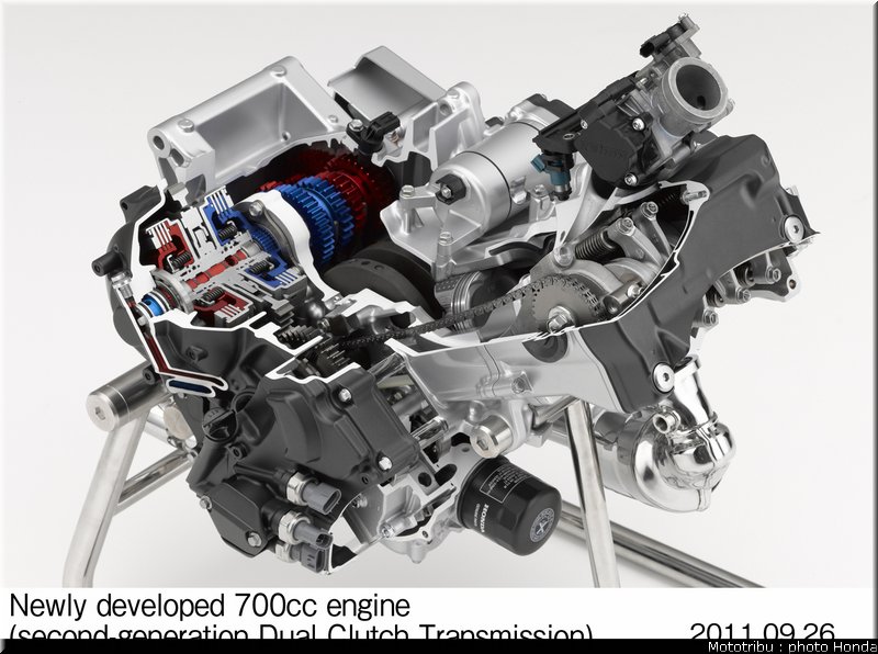 honda_2012_nc_700x_0069