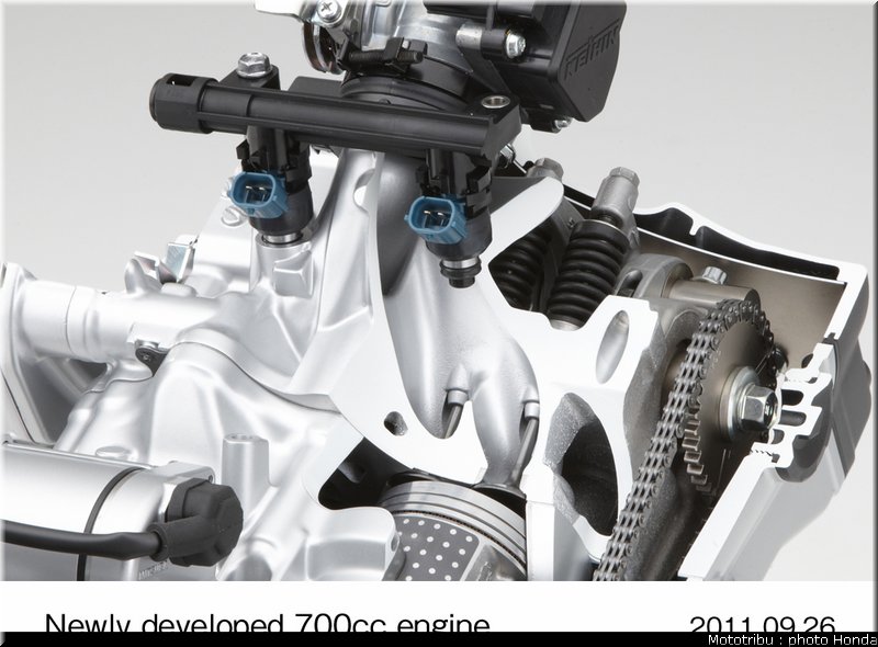 honda_2012_nc_700x_0073