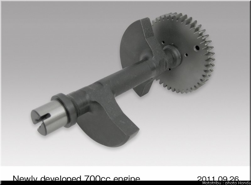 honda_2012_nc_700x_0080