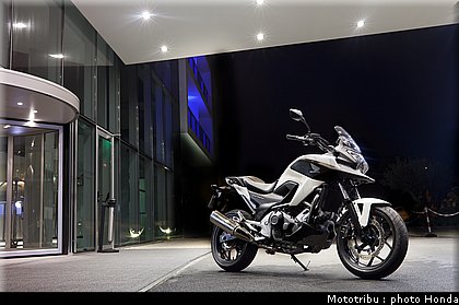 honda_2012_nc_700x_0017.jpg