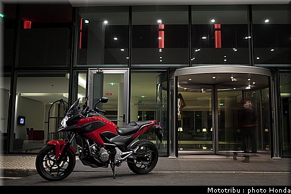 honda_2012_nc_700x_0018.jpg