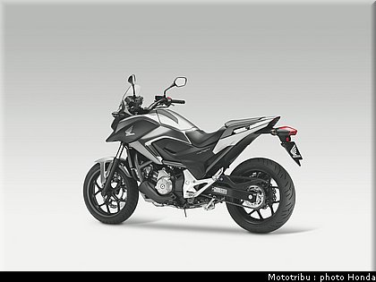 honda_2012_nc_700x_0043.jpg
