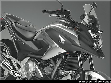 honda_2012_nc_700x_0047.jpg