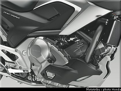 honda_2012_nc_700x_0050.jpg