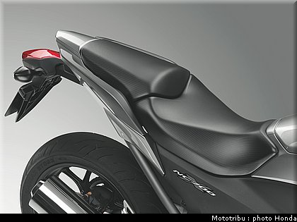 honda_2012_nc_700x_0059.jpg