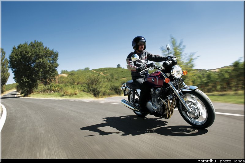 honda_2013_cb_1100_010