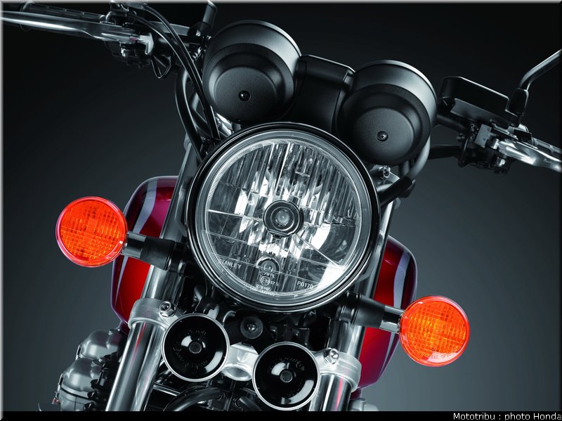 honda_2013_cb_1100_034