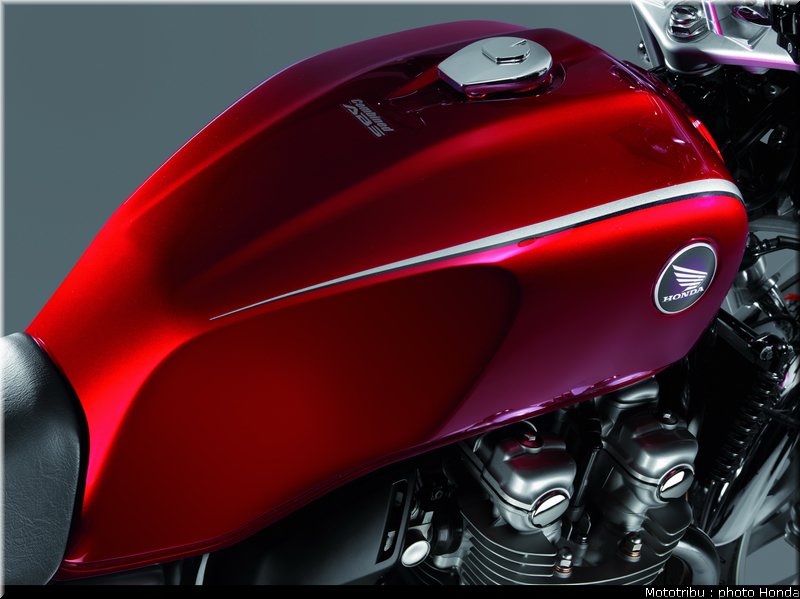 honda_2013_cb_1100_039