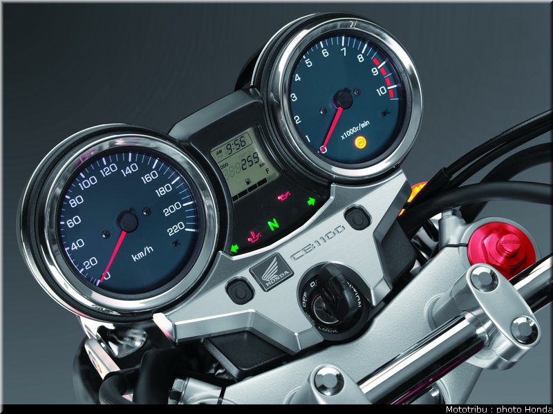 honda_2013_cb_1100_045