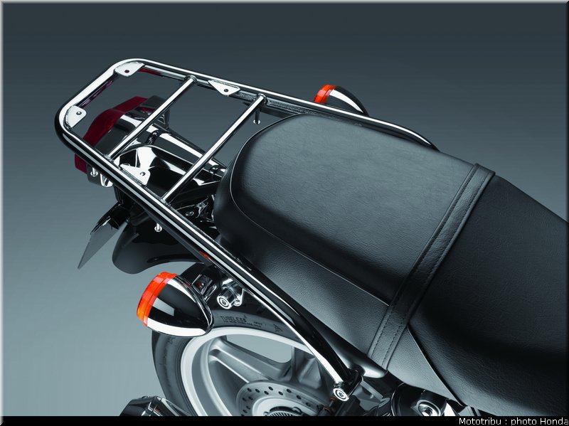 honda_2013_cb_1100_046