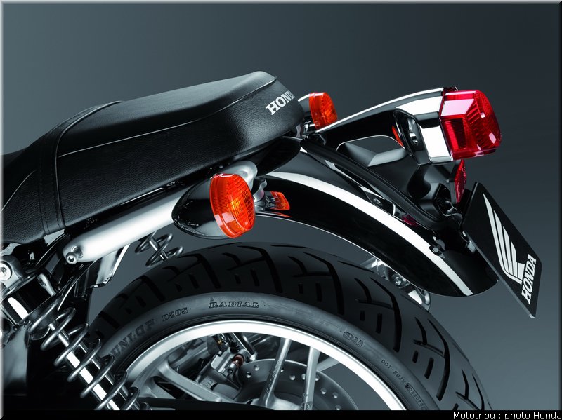 honda_2013_cb_1100_048