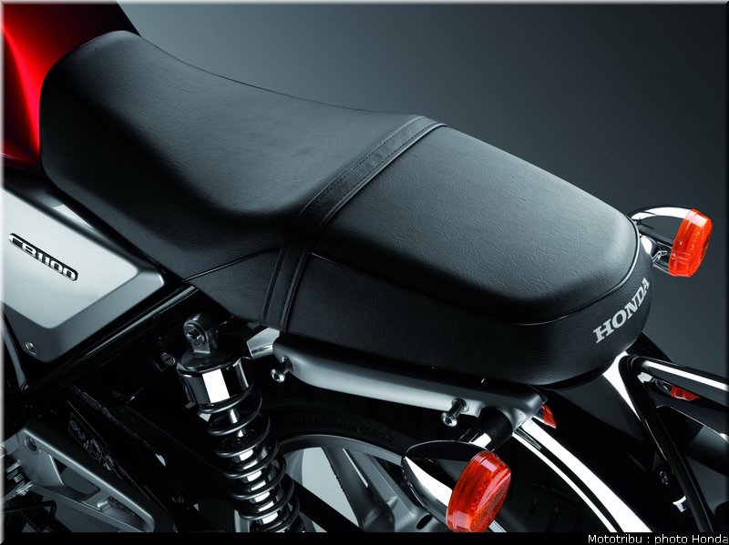 honda_2013_cb_1100_049