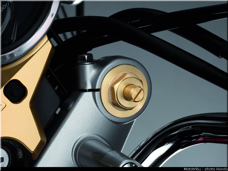 honda_2013_cb_1100_050
