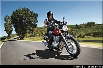 honda_2013_cb_1100_009.jpg