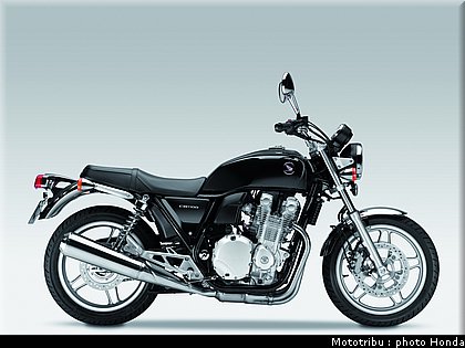 honda_2013_cb_1100_018.jpg