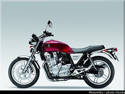 honda_2013_cb_1100_020.jpg