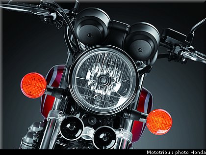 honda_2013_cb_1100_034.jpg