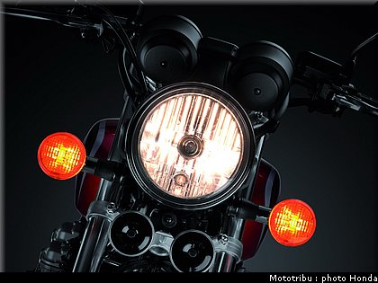 honda_2013_cb_1100_035.jpg