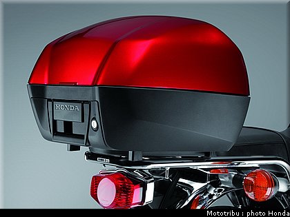 honda_2013_cb_1100_040.jpg