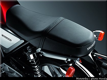 honda_2013_cb_1100_049.jpg