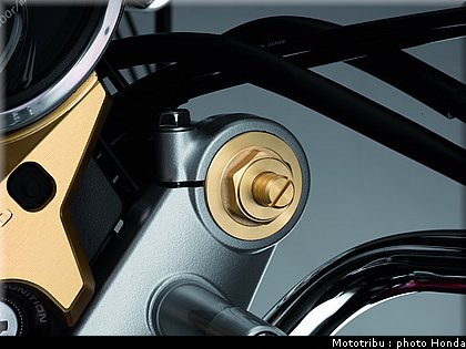 honda_2013_cb_1100_050.jpg