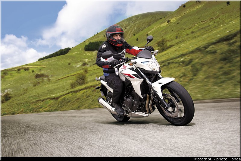honda_cb500f_2013_011