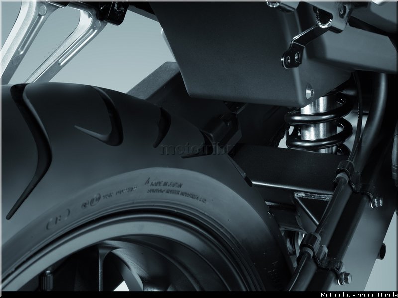 honda_cb500f_2013_045