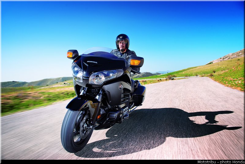 honda_gold_wing_f6b_2013_001
